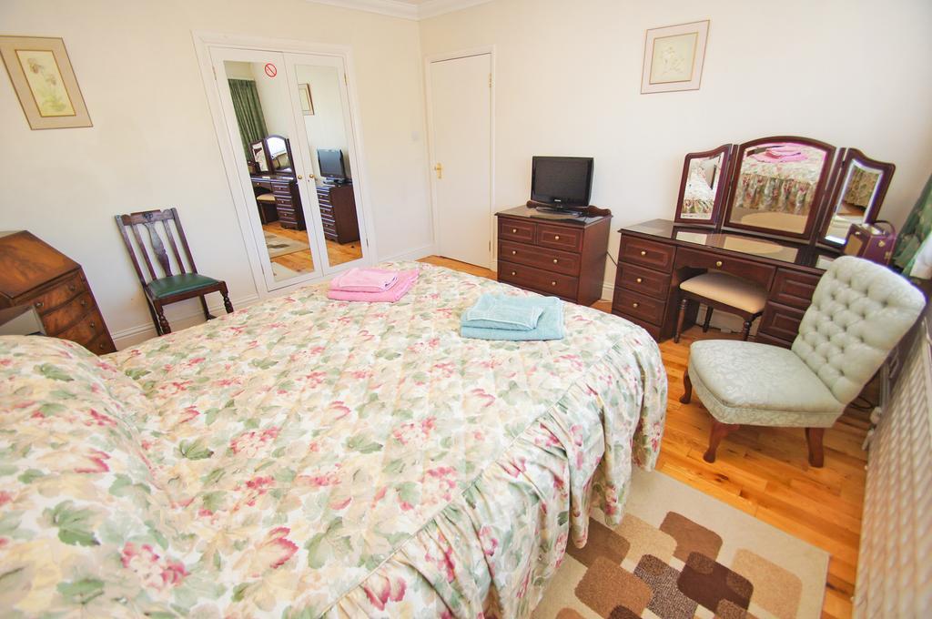 Dean Court Garden - Parking - By Brighton Holiday Lets Eksteriør bilde